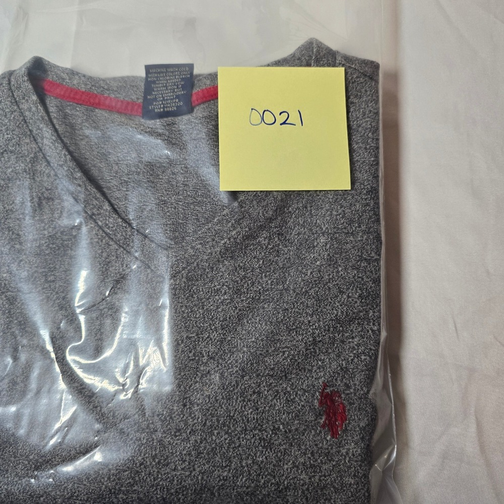 US Polo Assn Mens XL V-Neck T-Shirt Gray Heather Short Sleeve Cotton - Picture 6 of 6